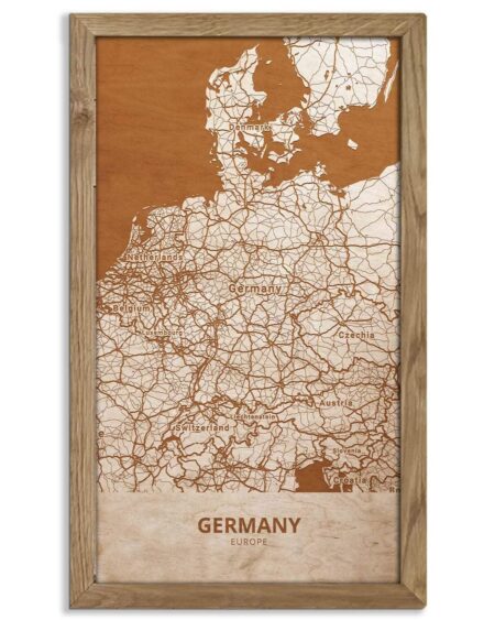 Holzkarte Deutschland, Länderkarte in Eichenholzrahmen 1
