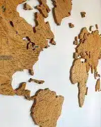 Farbige Weltkarte aus Holz Eiche 2